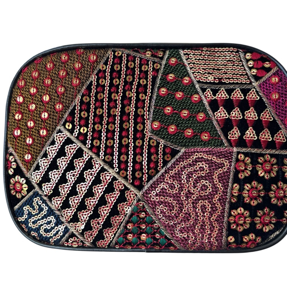 NWT Patricia Nash Embroidered Patchwork Crossbody Bag - Picture 3 of 16